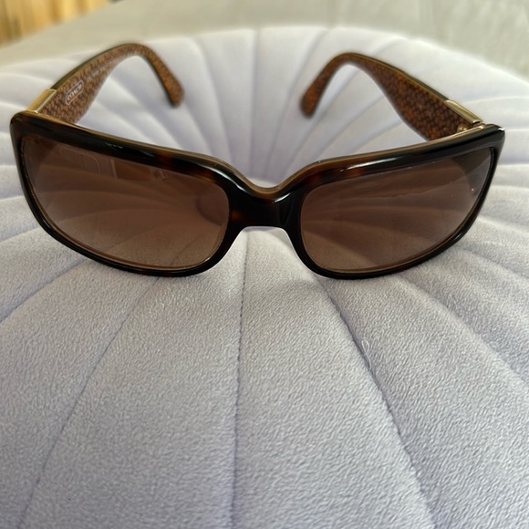 Coach Sunglasses - Picture 1 of 6